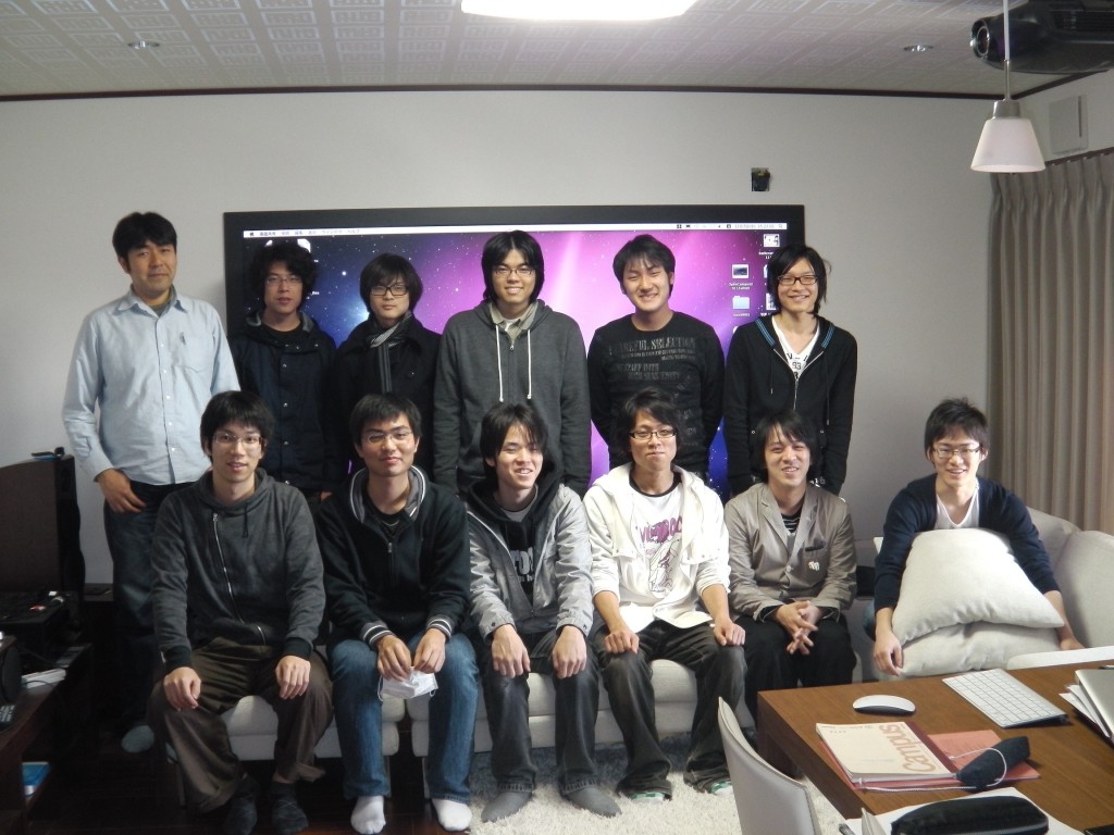 研究室メンバー集合写真2011