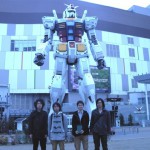 ガンダム前で記念撮影